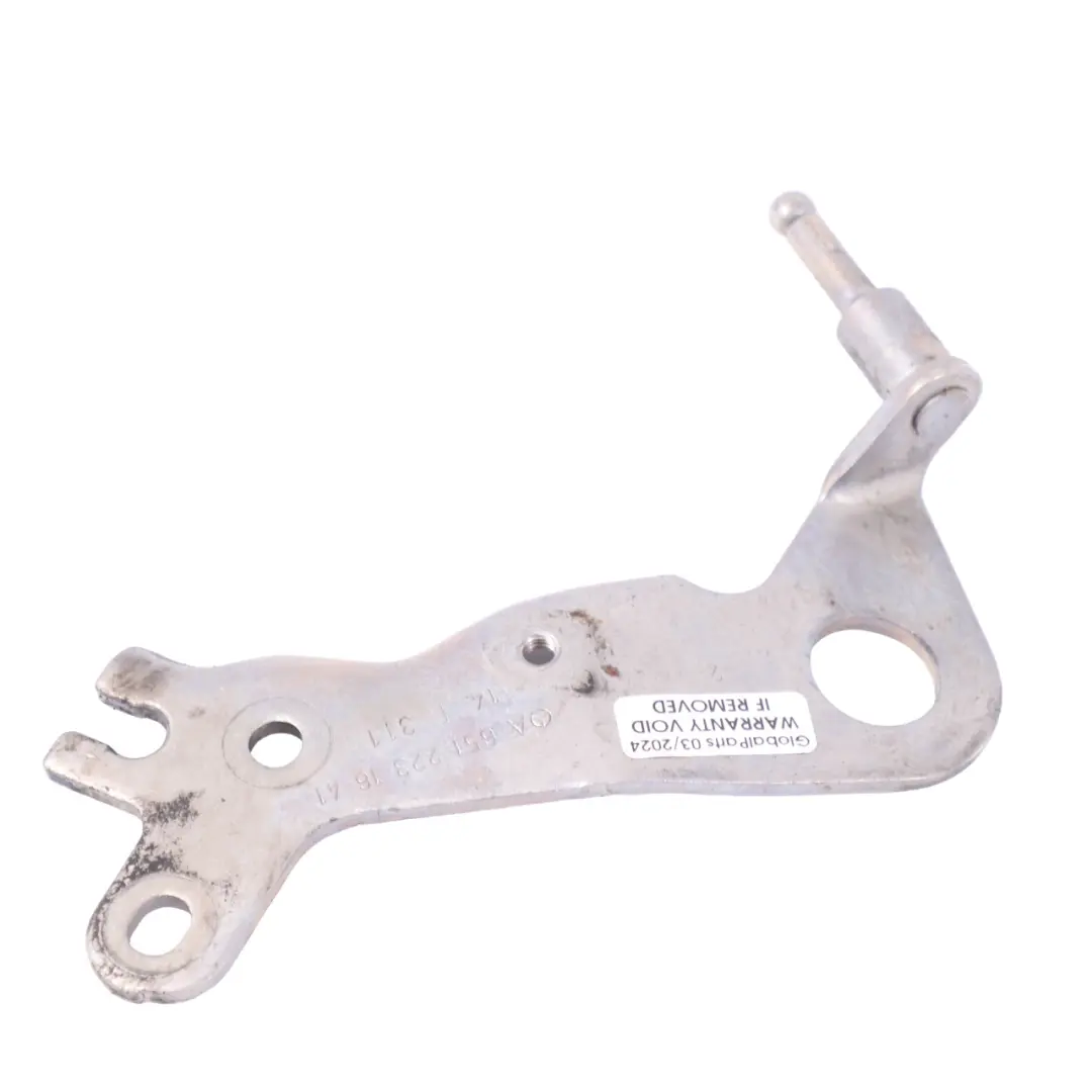 Support de clip Supports pour Mercedes W204 à propos du numéro de pièce A6512231641 Mercedes W204 Support de clip Supports - SKU A6512231641 - Numéro de pièce A6512231641