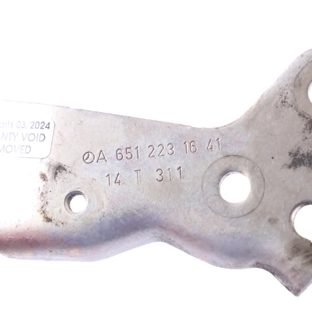 Clip Supporti per staffe di supporto per Mercedes W204 con numero di parte A6512231641 Mercedes W204 Clip Supporti per staffe di supporto - SKU A6512231641 - Numero di parte A6512231641