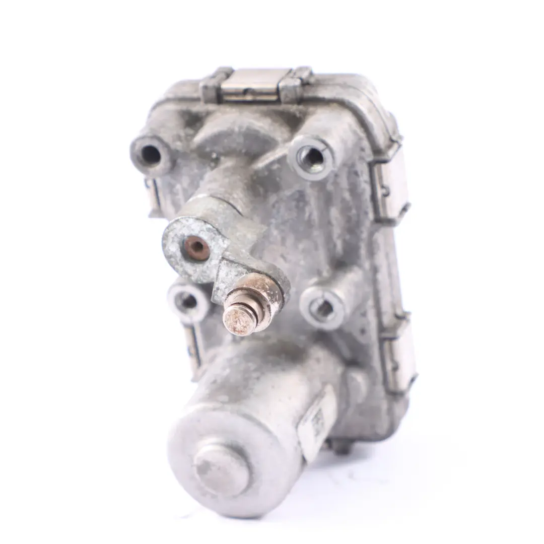 Turbo Actuator Mercedes W204 Diesel OM651 Turbocharger Air Pressure Actuator - SKU A6519063900 - Part number A6519063900