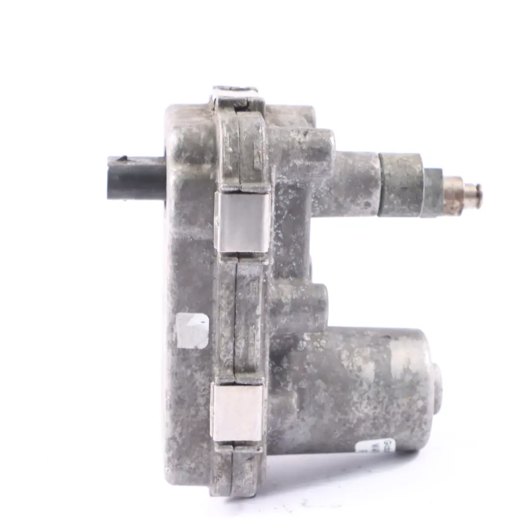 Actuator Mercedes W204 Diesel OM651 Turbocharger Air Pressure Actuator to Turbo with Part number A6519063900 Turbo Actuator Mercedes W204 Diesel OM651 Turbocharger Air Pressure Actuator - SKU A6519063900 - Part number A6519063900