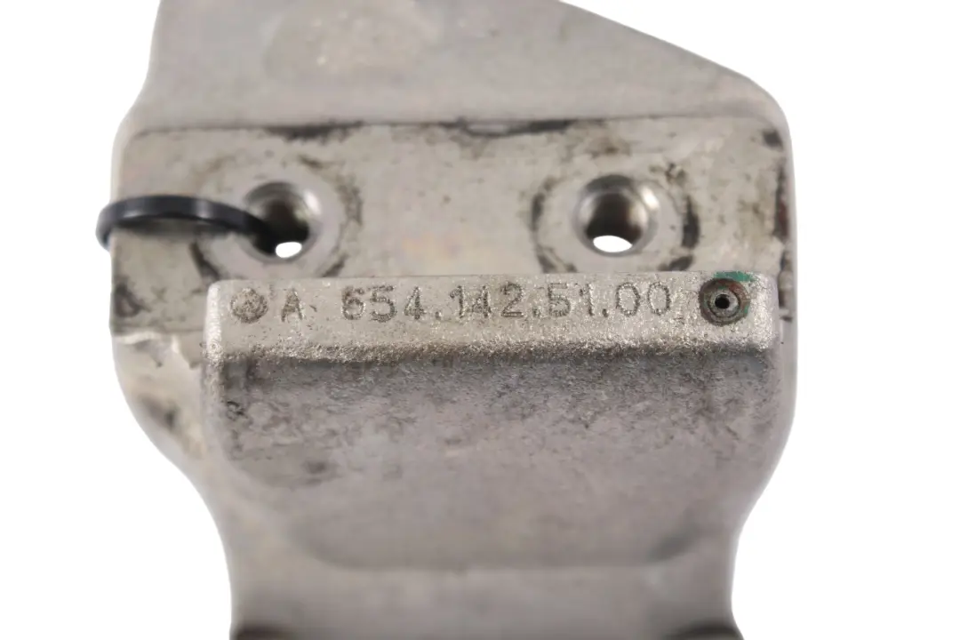 Exhaust Manifold Holder Bracket Mercedes W177 Diesel Engine OM654 to with Part number A6541425100 Exhaust Manifold Holder Bracket Mercedes W177 Diesel Engine OM654 - SKU A6541425100 - Part number A6541425100