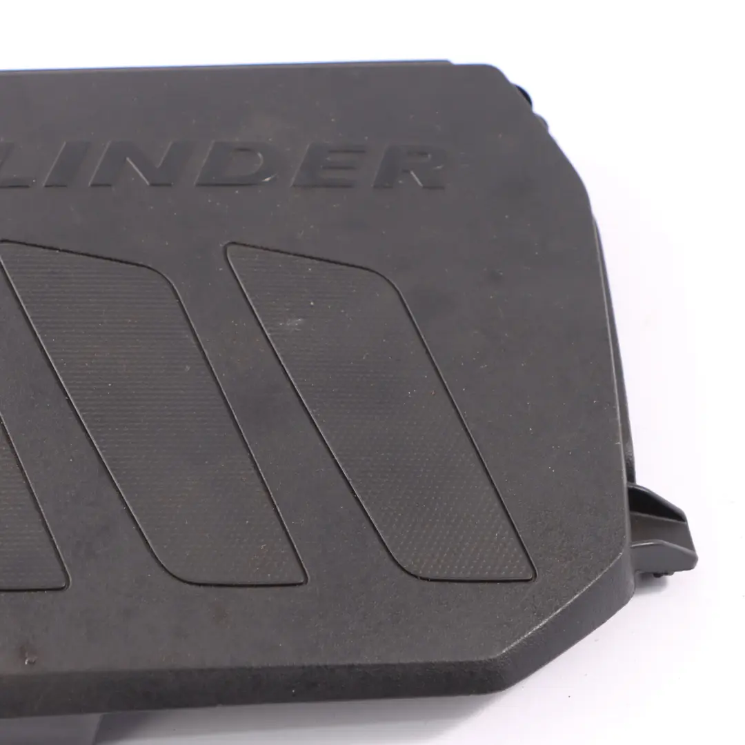 Motorabdeckung für Mercedes W213 mit Teilenummer A6560106600 Mercedes W213 Motorabdeckung - SKU A6560106600 - Teilenummer A6560106600