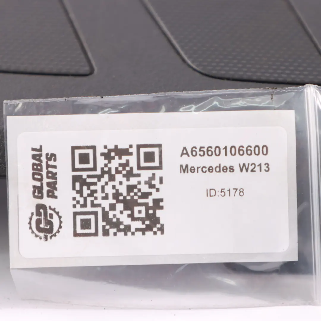 Motorabdeckung für Mercedes W213 mit Teilenummer A6560106600 Mercedes W213 Motorabdeckung - SKU A6560106600 - Teilenummer A6560106600