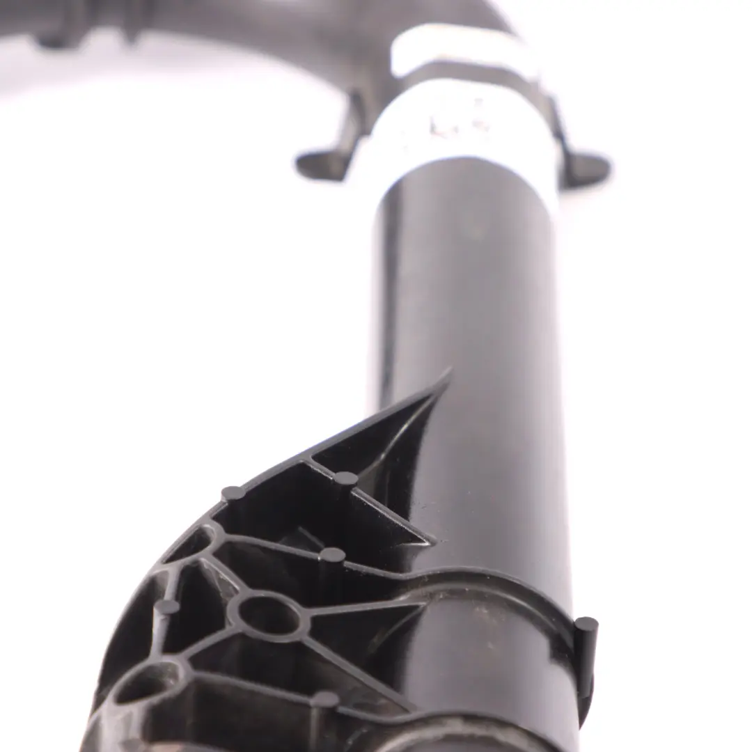 Tuyau refroidissement Mercedes W222 W213 C238 Diesel OM656 Ligne la pompe à eau pour à propos du numéro de pièce A6562032800 Tuyau refroidissement Mercedes W222 W213 C238 Diesel OM656 Ligne la pompe à eau - SKU A6562032800 - Numéro de pièce A6562032800