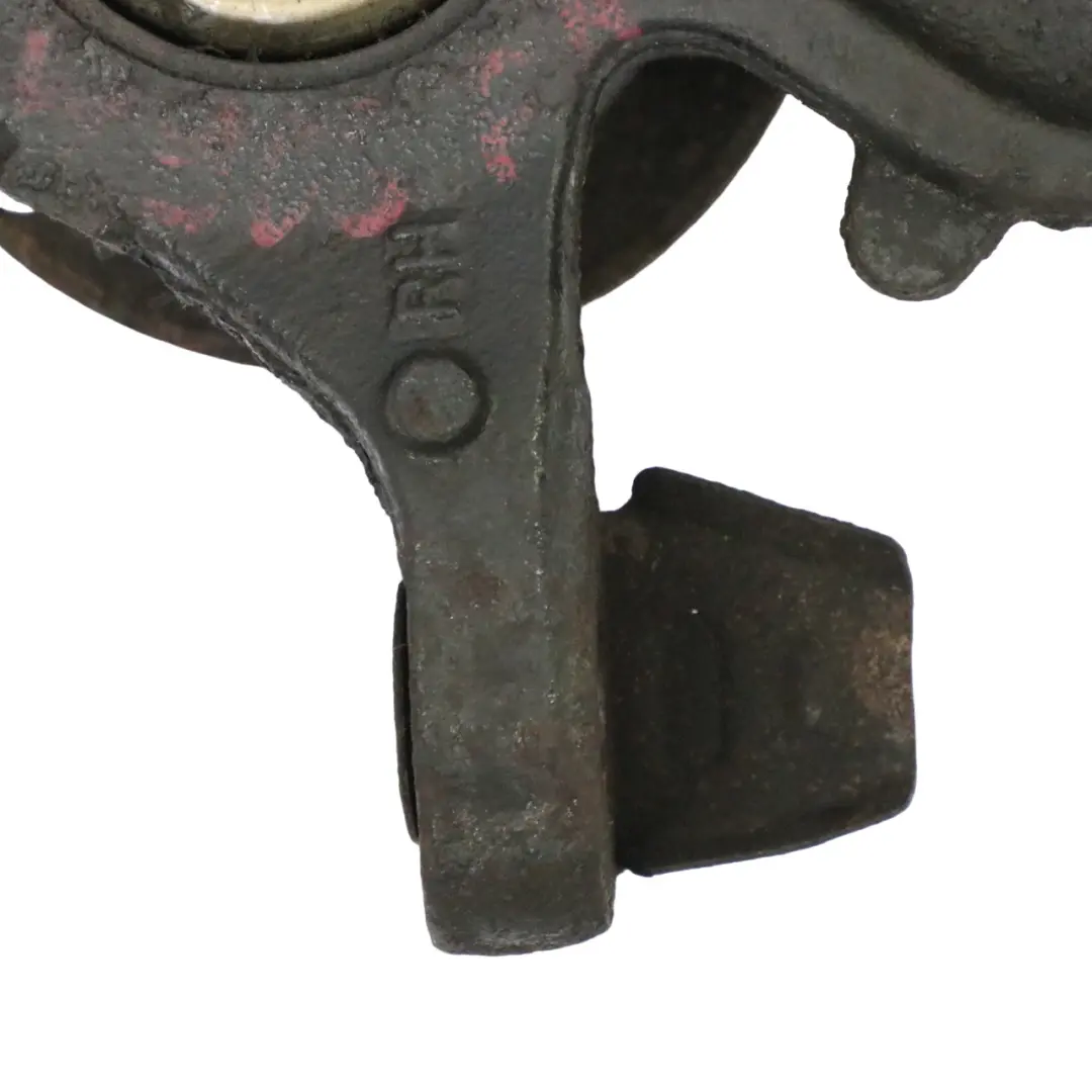 Mercedes W906 Rueda Delantera Derecha Suspensión Brida Hub - SKU A9063303520-1 - Número de pieza A9063303520