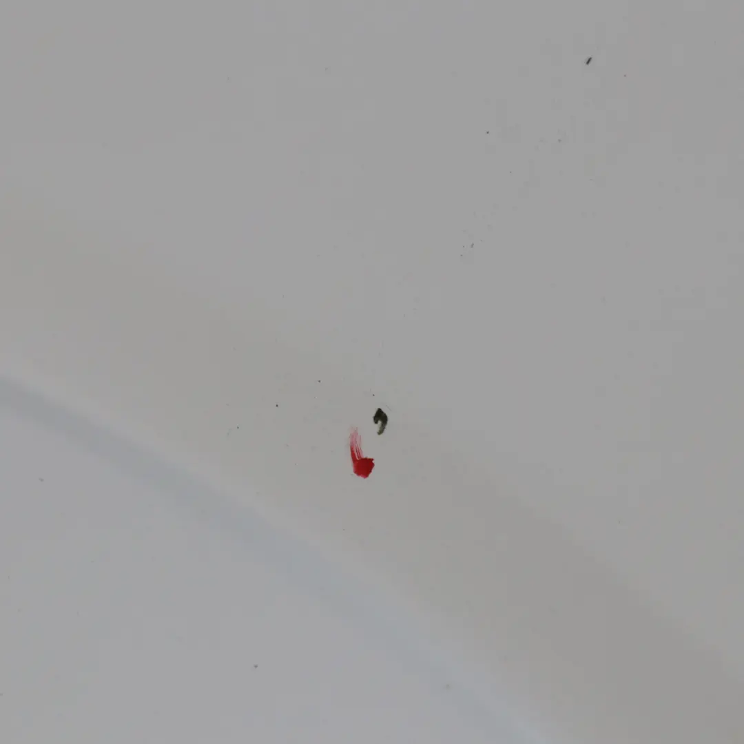 Mercedes W906 Panel lateral delantero izquierdo Guardabarros Arctic White - 9147 - SKU A9068810101-ARW - Número de pieza A9068810101