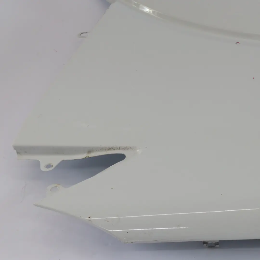 Mercedes W906 Panel lateral delantero izquierdo Guardabarros Arctic White - 9147 - SKU A9068810101-ARW - Número de pieza A9068810101