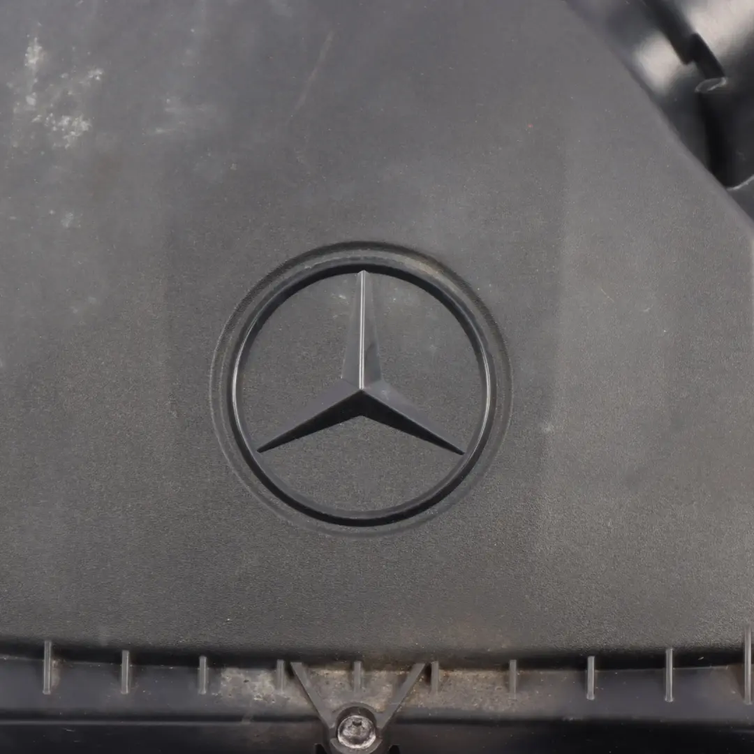 W907 OM654 Coperchio Alloggiamento Filtro Aria per Mercedes Sprinter con numero di parte A9075285800 Mercedes Sprinter W907 OM654 Coperchio Alloggiamento Filtro Aria - SKU A9075285800 - Numero di parte A9075285800