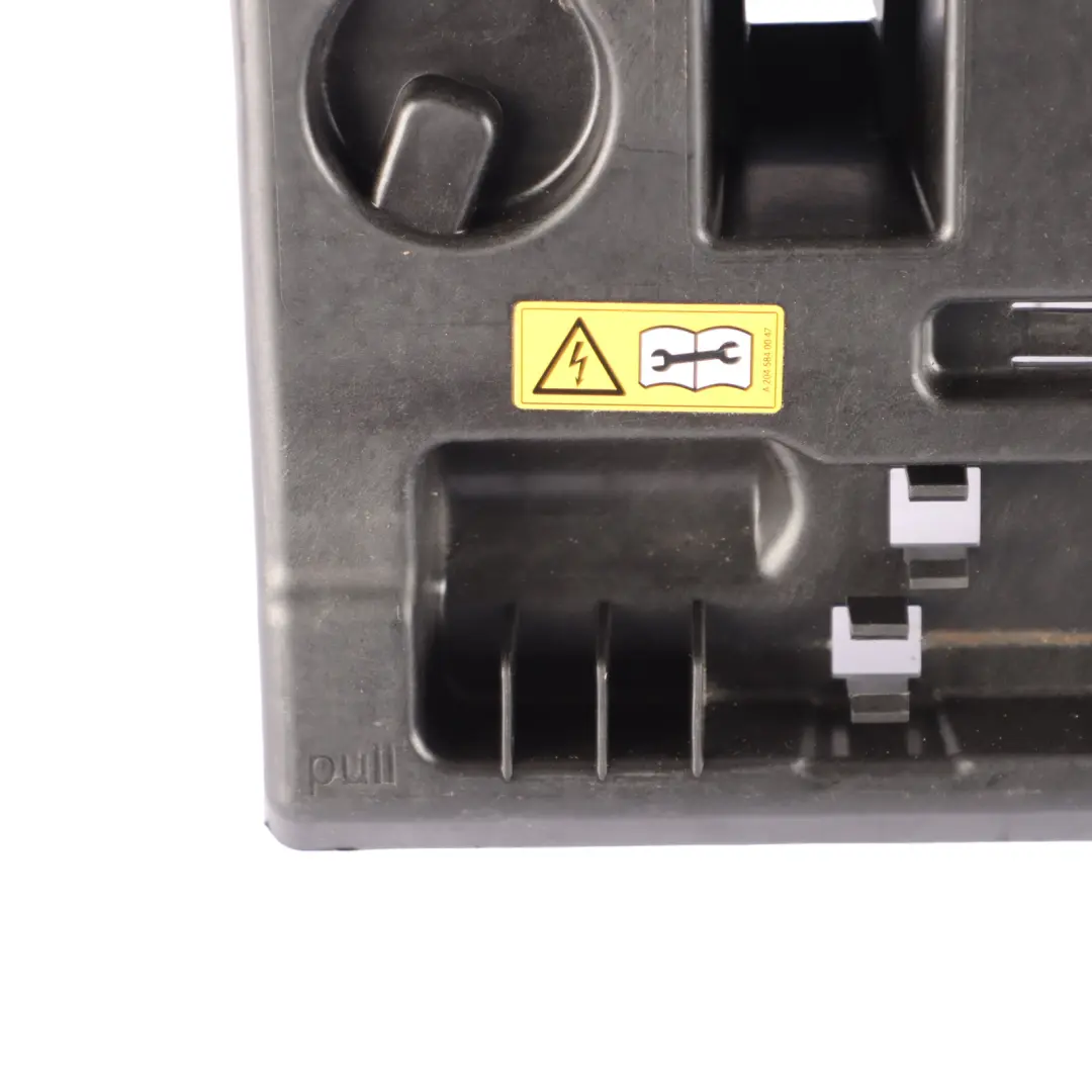 W907 W910 Compartiment rangement vide kit d'outils pour Mercedes Sprinter à propos du numéro de pièce A9075460900 Mercedes Sprinter W907 W910 Compartiment rangement vide kit d'outils - SKU A9075460900 - Numéro de pièce A9075460900