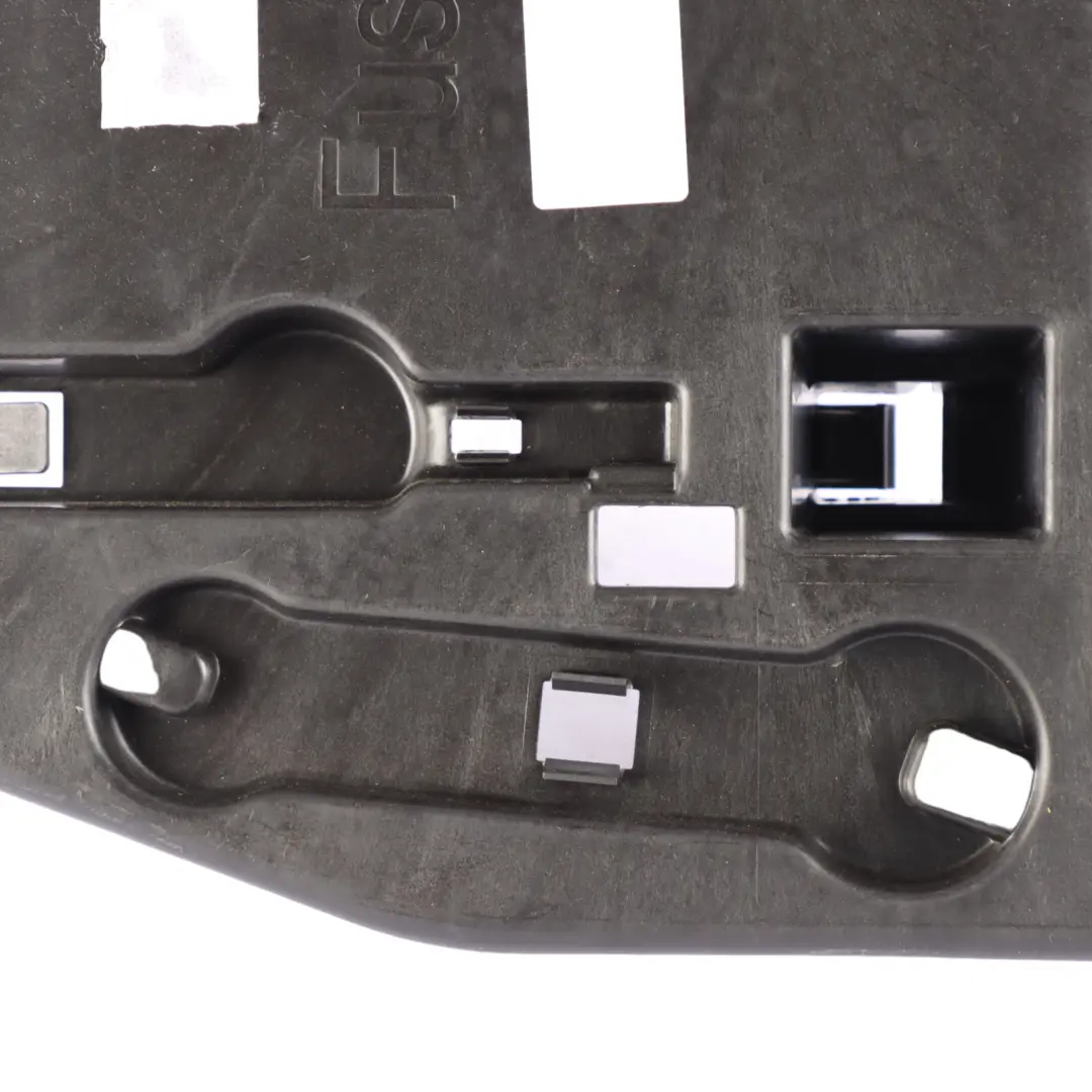 W907 W910 Leerer Werkzeugkasten Staufach für Mercedes Sprinter mit Teilenummer A9075460900 Mercedes Sprinter W907 W910 Leerer Werkzeugkasten Staufach - SKU A9075460900 - Teilenummer A9075460900