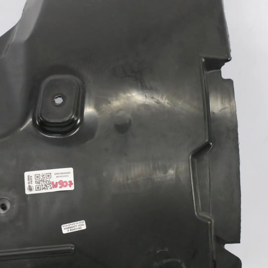 Mercedes W907 Passage de Roue Avant Droit Section arrière Boîtier - SKU A9076845605 - Numéro de pièce A9076845605