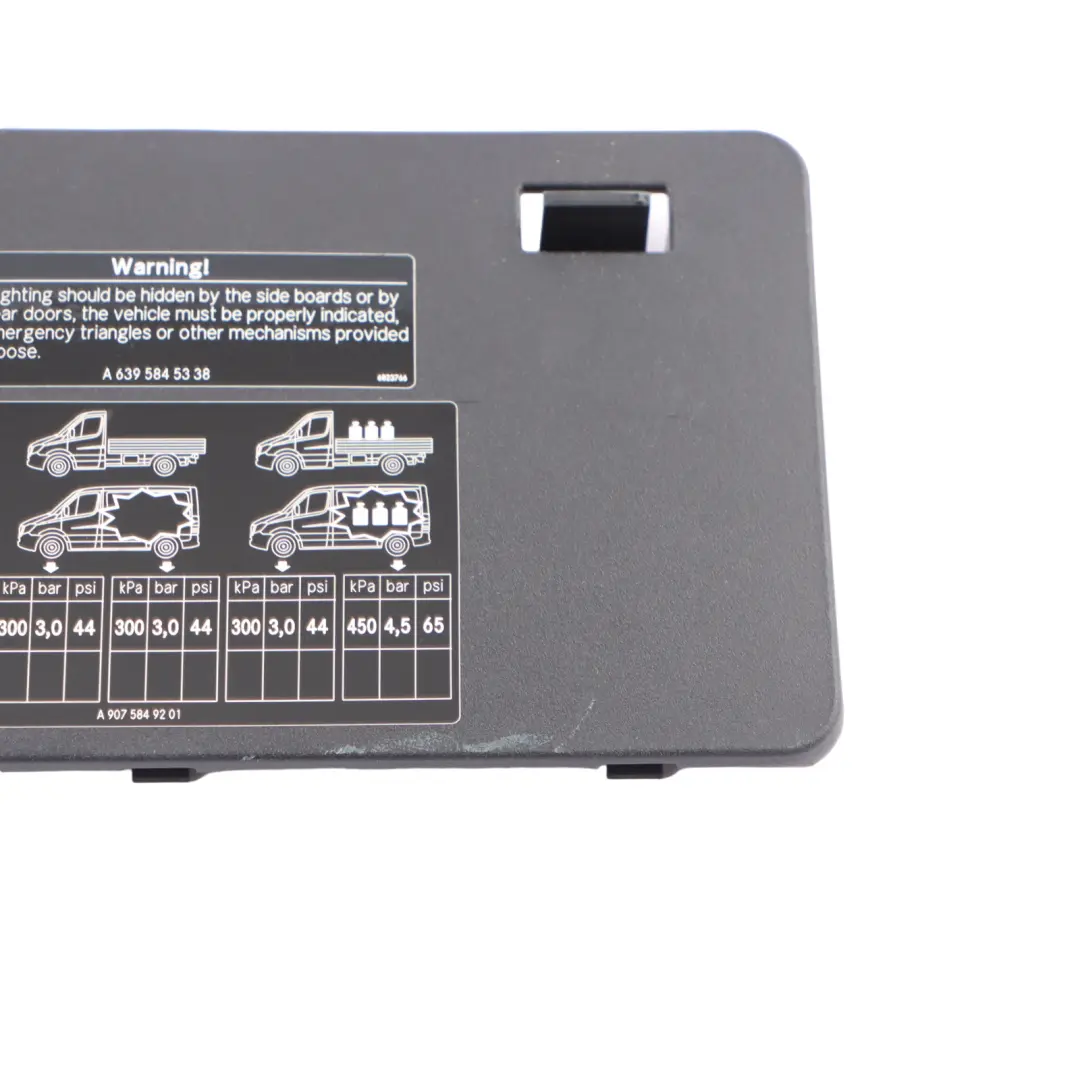 W907 Base de siège Cache garniture Mercedes - SKU A9079114000 - Numéro de pièce A9079114000