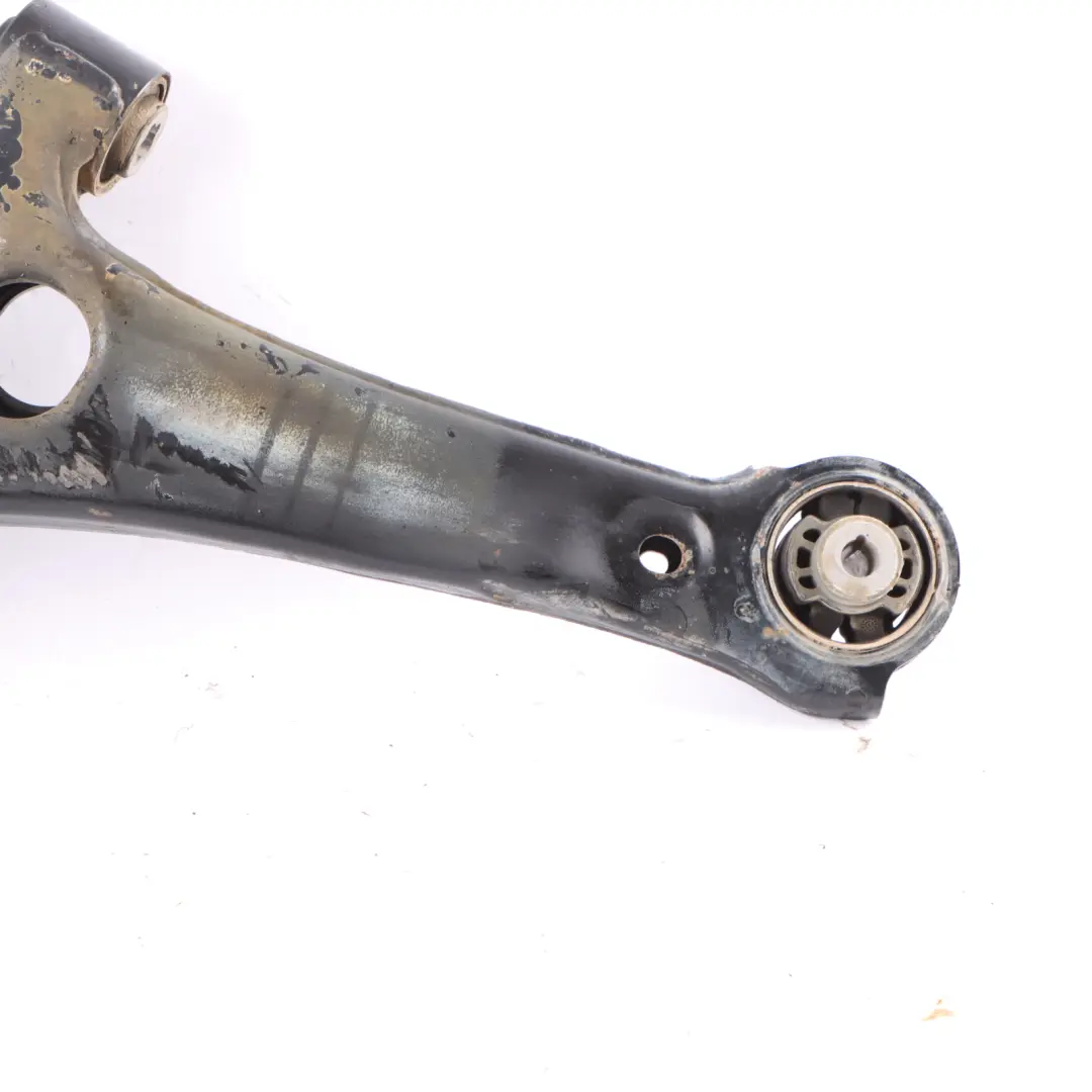 Braccio Controllo Trasversale Anteriore Inferiore Destro per Mercedes Sprinter W910 con numero di parte A9103302600 Mercedes Sprinter W910 Braccio Controllo Trasversale Anteriore Inferiore Destro - SKU A9103302600 - Numero di parte A9103302600