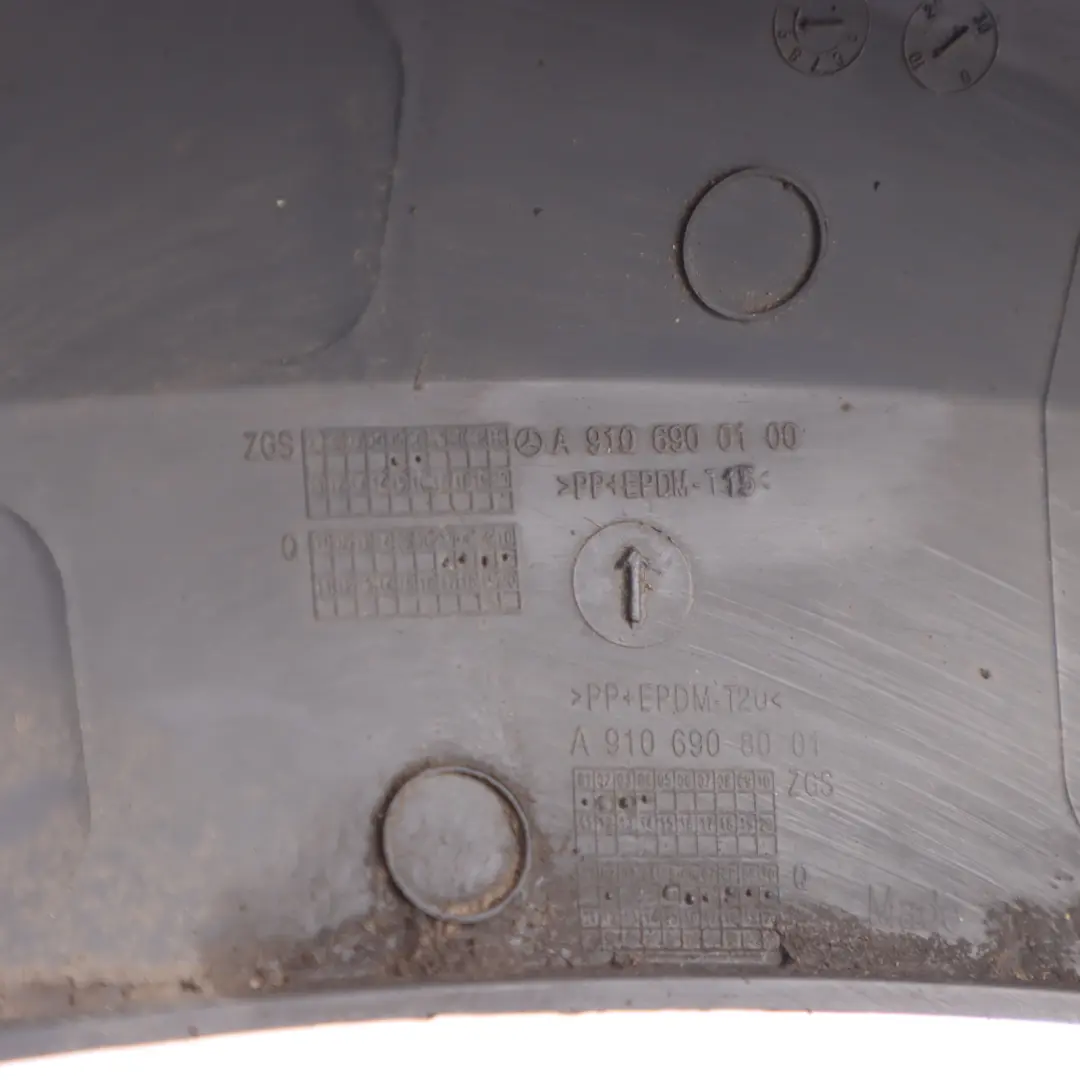 Mercedes W907 Listwa Błotnika Prawy Przód - SKU A9106900100 - Numer Części A9106900100