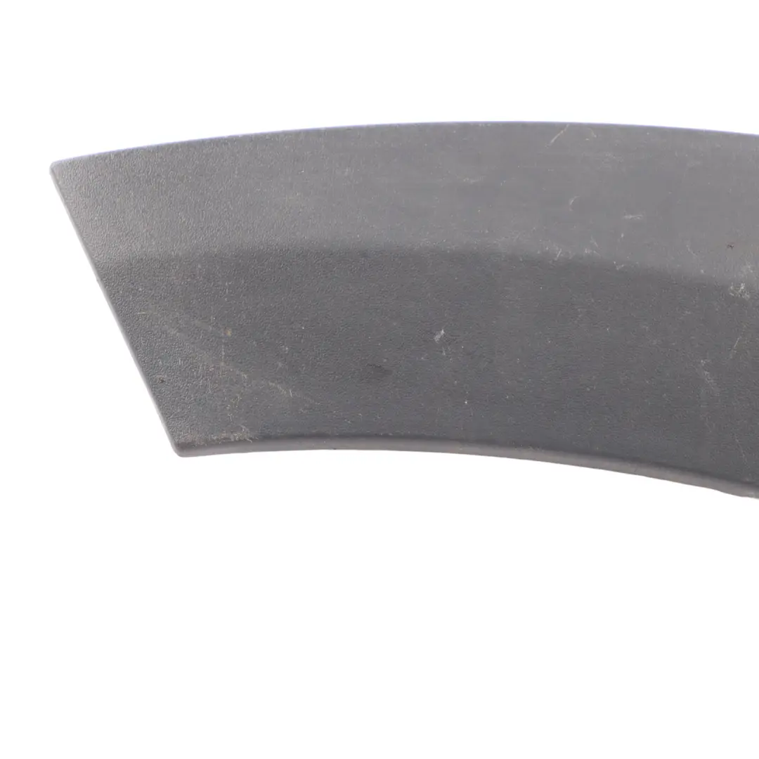 W907 Kotflügelab Deckung Vorne Rechts für Mercedes mit Teilenummer A9106900100 Mercedes W907 Kotflügelab Deckung Vorne Rechts - SKU A9106900100 - Teilenummer A9106900100