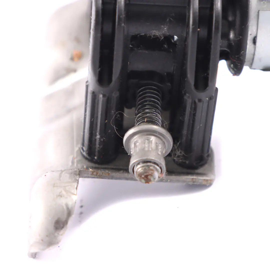 Regolazione del sedile anteriore Attuatore motore per Mercedes W205 con numero di parte c11726-106 Mercedes W205 Regolazione del sedile anteriore Attuatore motore - SKU c11726-106 - Numero di parte c11726-106