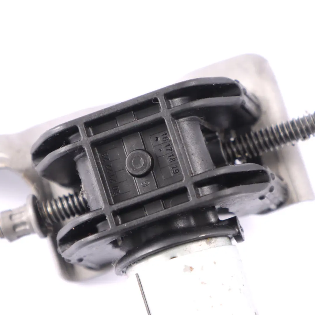 Siłownik Silniczek Regulacji Przedniego Fotela do Mercedes W205 o numerze c11726-106 Mercedes W205 Siłownik Silniczek Regulacji Przedniego Fotela - SKU c11726-106 - Numer Części c11726-106