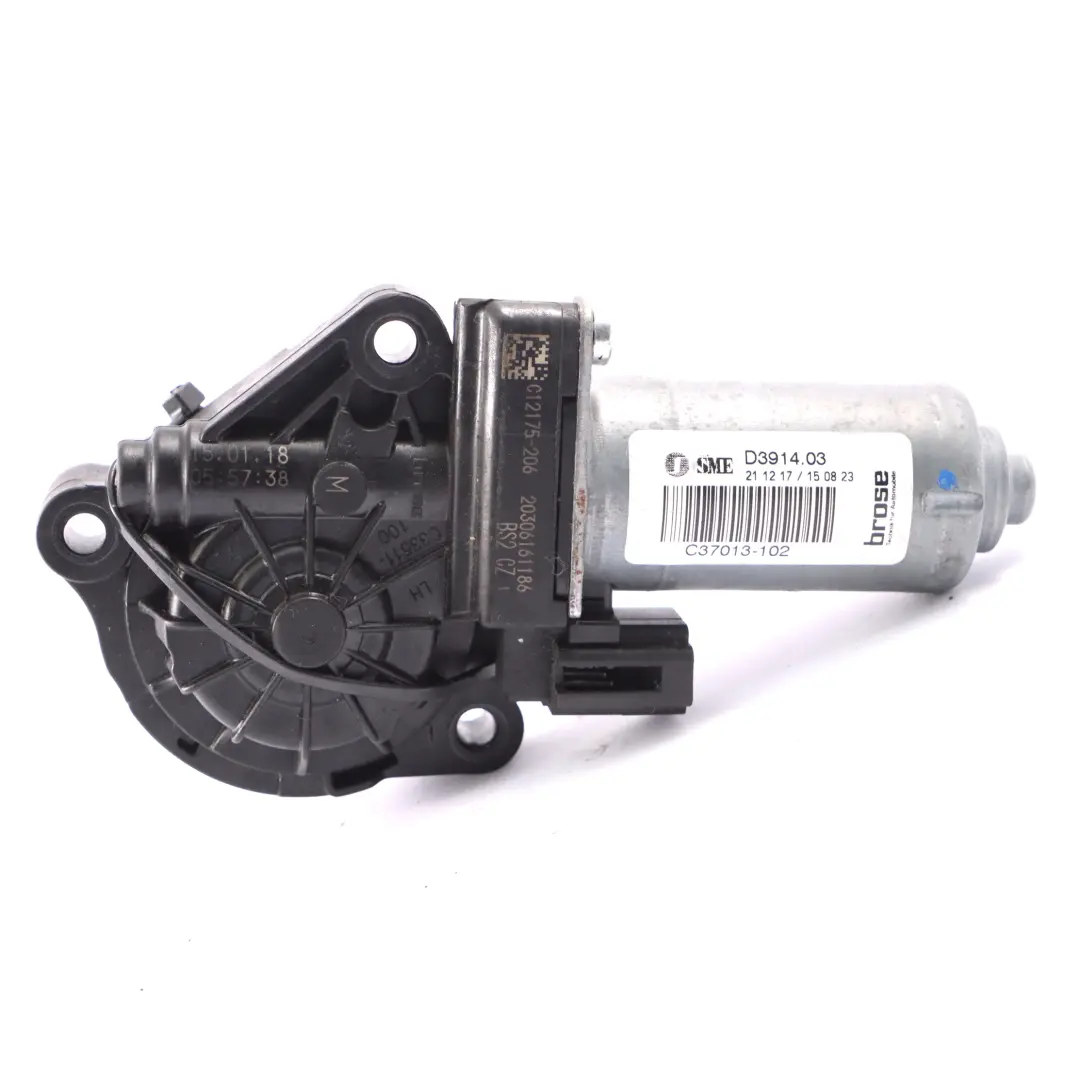 Front Seat Electric Adjustment Motor Drive to Mercedes W205 with Part number D3914.03 Mercedes W205 Front Seat Electric Adjustment Motor Drive - SKU D3914.03 - Part number D3914.03