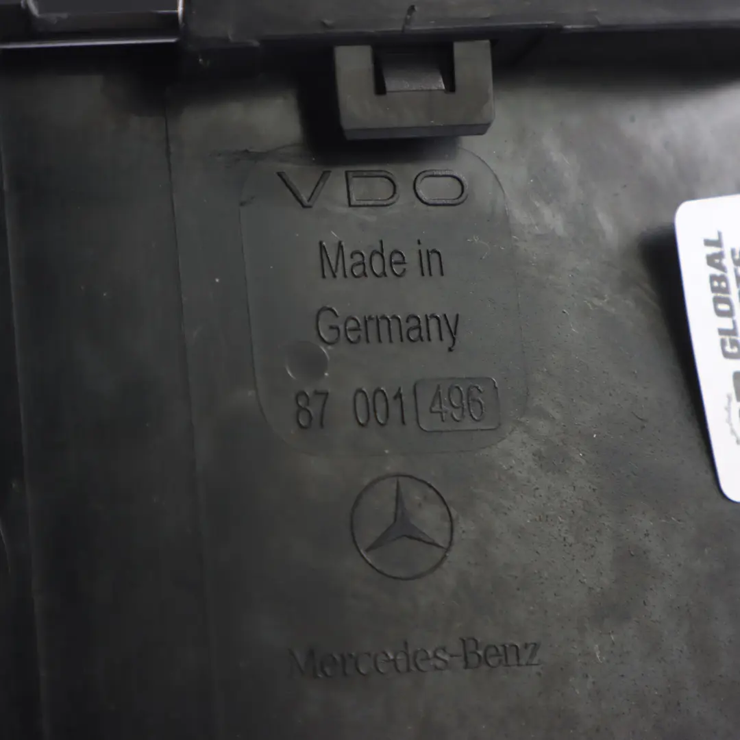 Mercedes A209 Kombiinstrument Tacho Uhren Meter Glasabdeckung Trim Surround - SKU Mercedes A209 Speedo Glass - Teilenummer Mercedes A209 Speedo Glass