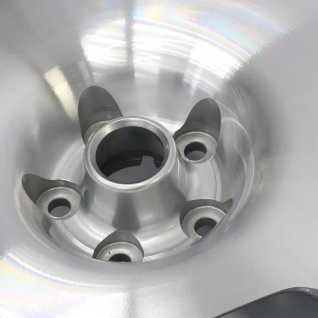 XJR X306 XJ6 X300 Set completo 4x Cerchi in lega 17" 8J ET:33 Lucido per Jaguar con numero di parte MNA6116AA-SET Jaguar XJR X306 XJ6 X300 Set completo 4x Cerchi in lega 17" 8J ET:33 Lucido - SKU MNA6116AA-SET - Numero di parte MNA6116AA-SET