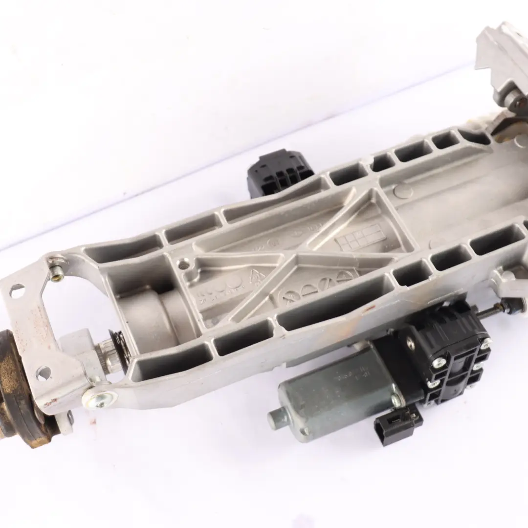 Steering Column BMW G11 G30 G31 Electric Adjustable Mechanism Shaft 6862001 to with Part number 6894879 Steering Column BMW G11 G30 G31 Electric Adjustable Mechanism Shaft 6862001 - SKU rhd-6894879-1 - Part number 6894879