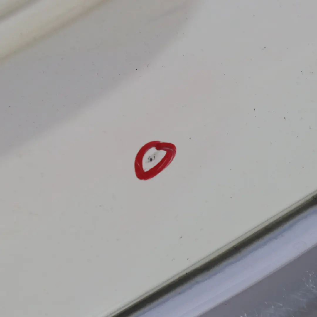 Panneau de recouvrement du pare-chocs arrière Pepper White - 850 pour Mini R50 à propos du numéro de pièce 0029925 Mini R50 Panneau de recouvrement du pare-chocs arrière Pepper White - 850 - SKU 0029925-PW - Numéro de pièce 0029925