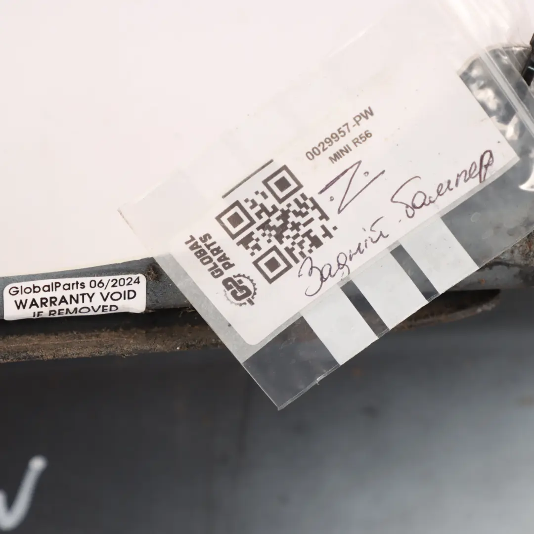Bumper Panel Pepper White - 850 to Mini Cooper S R53 Rear with Part number 0029957 Mini Cooper S R53 Rear Bumper Panel Pepper White - 850 - SKU 0029957-PW - Part number 0029957