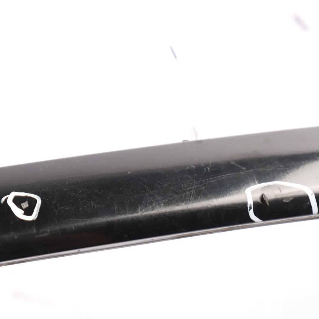 Stossfänger Leistung Mitte Abdeckung Schwarz 2 - 668 für BMW 1 er E81 E87 LCI mit Teilenummer 0035912 BMW 1 er E81 E87 LCI Stossfänger Leistung Mitte Abdeckung Schwarz 2 - 668 - SKU 0035912-SCH1 - Teilenummer 0035912