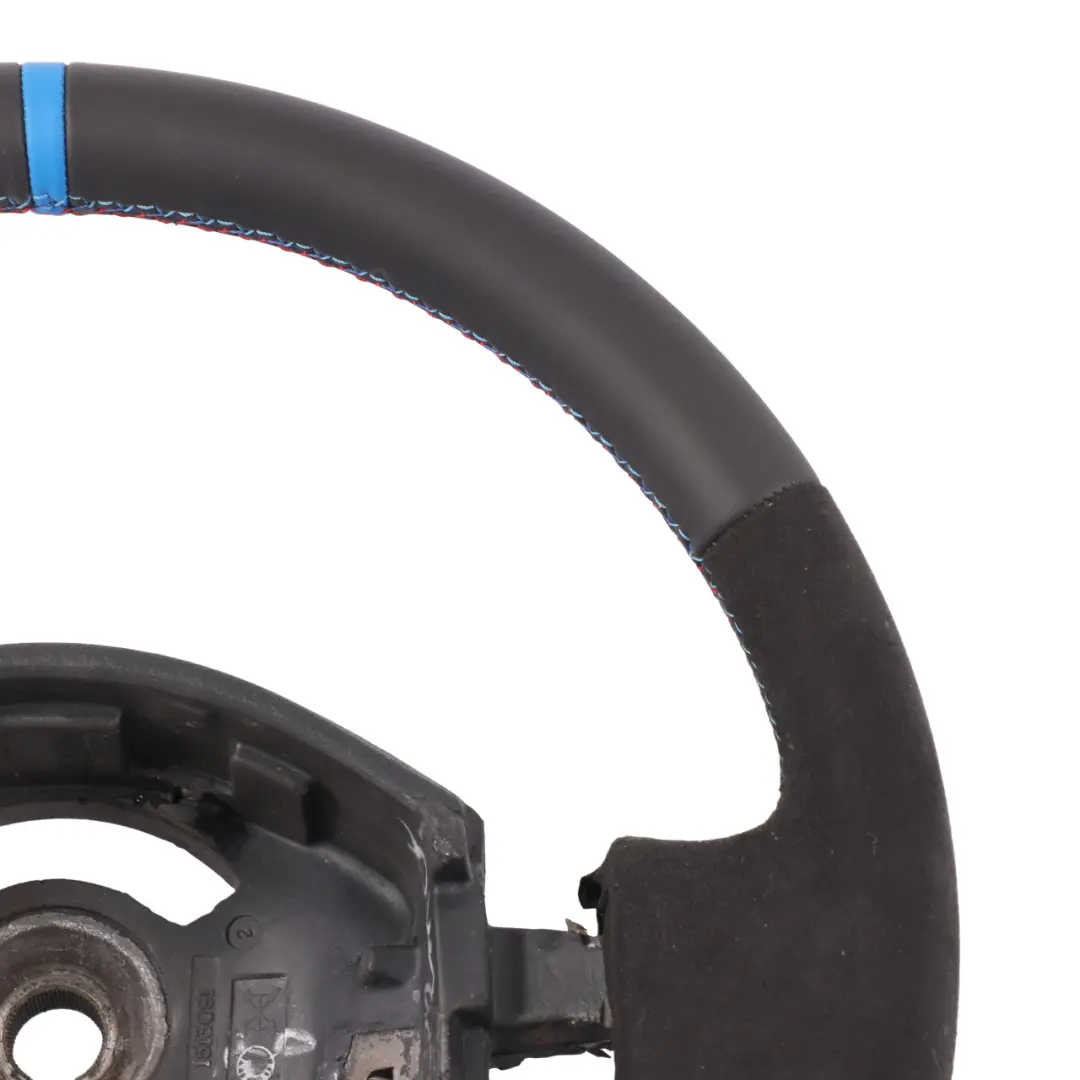 Volant Mini Cooper R50 R52 NEUF Cuir noir / Alcantara 2 branches pour à propos du numéro de pièce 0146479 Volant Mini Cooper R50 R52 NEUF Cuir noir / Alcantara 2 branches - SKU 0146479-13 - Numéro de pièce 0146479