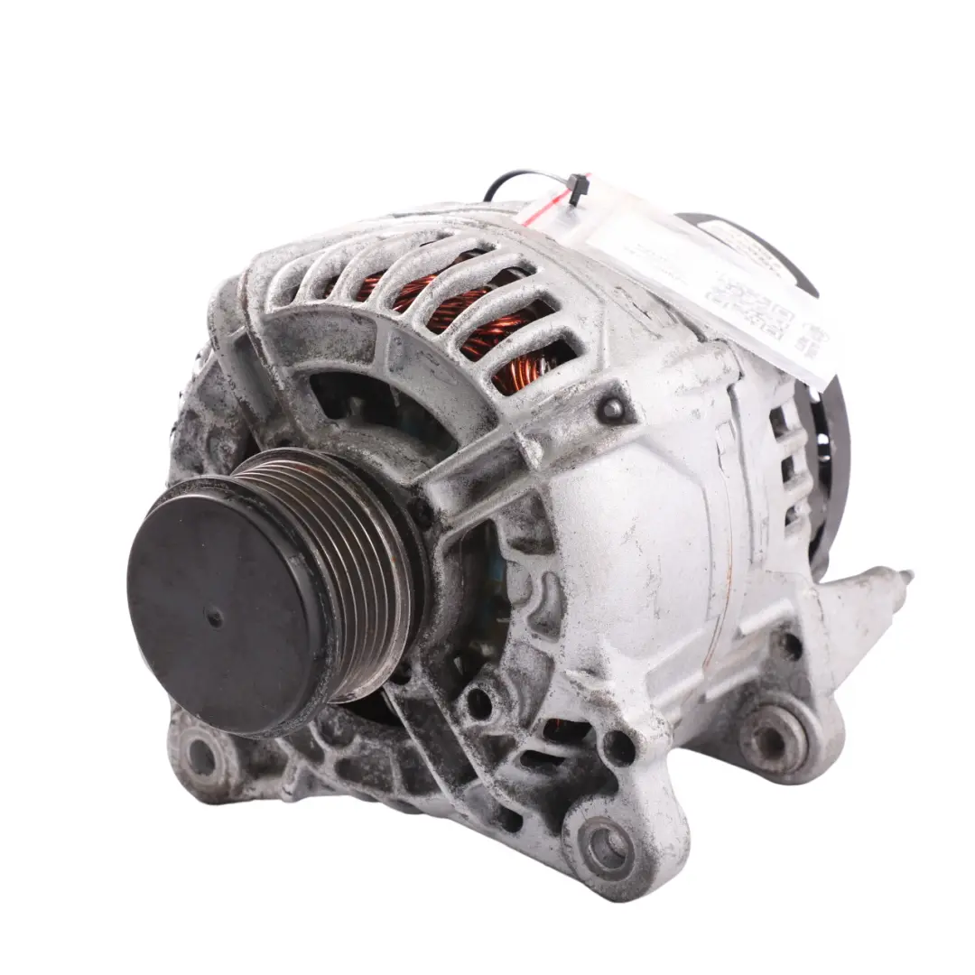 Alternator 120A Bosch do Volkswagen Crafter 2.0 TDI o numerze 028903028E Volkswagen Crafter 2.0 TDI Alternator 120A Bosch - SKU 028903028E - Numer Części 028903028E
