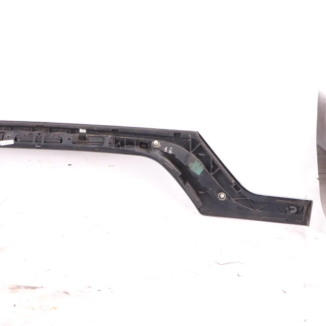 Coperchio bagagliaio portellone posteriore Finisher Cover Titansilber per BMW X3 E83 con numero di parte 303042 BMW X3 E83 Coperchio bagagliaio portellone posteriore Finisher Cover Titansilber - SKU 0303042-TS1 - Numero di parte 303042