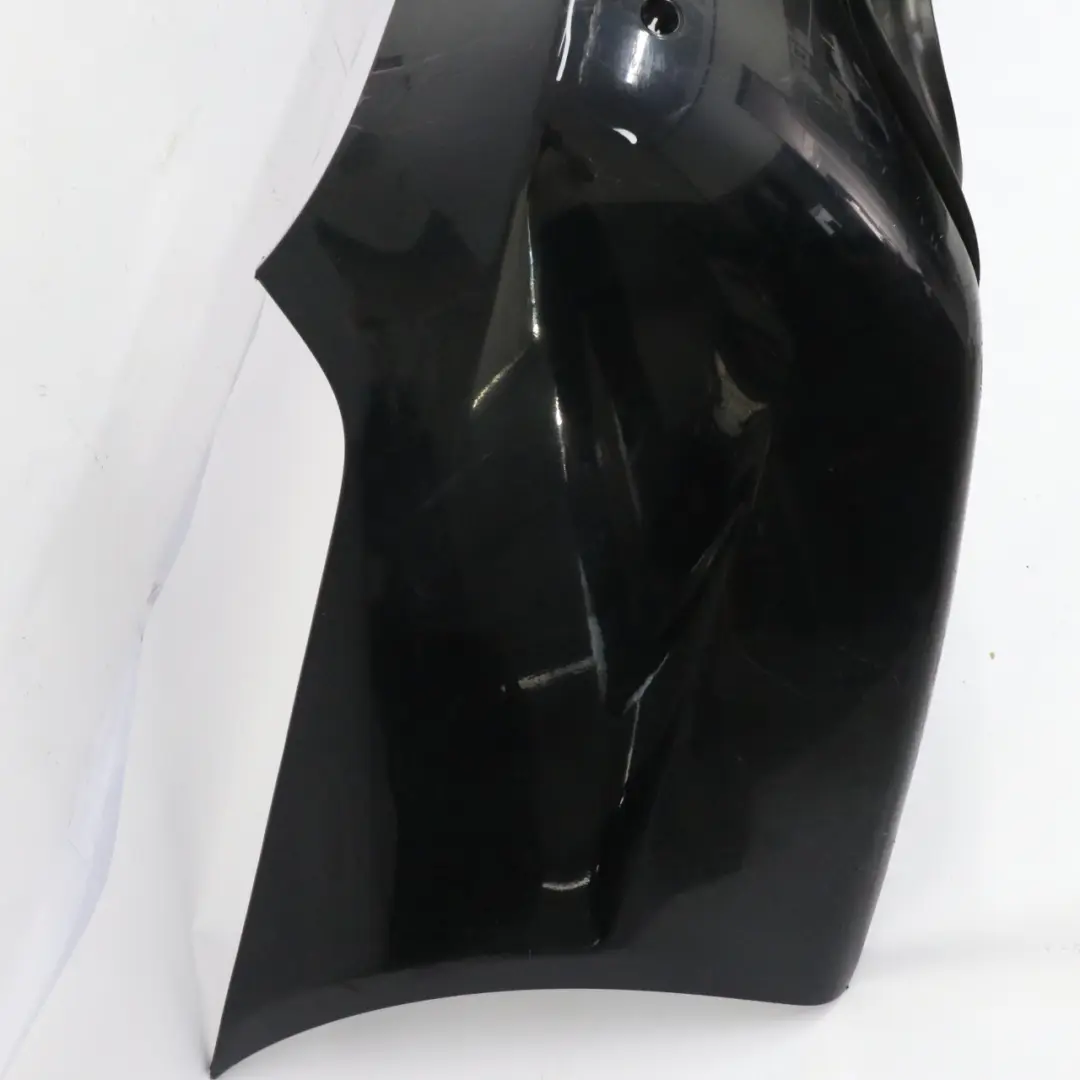 Zderzak Tylny M-Pakiet PDC Carbonschwarz Czarny Metalik - 416 do BMW E60 o numerze 0394707 BMW E60 Zderzak Tylny M-Pakiet PDC Carbonschwarz Czarny Metalik - 416 - SKU 0394707-CAR5 - Numer Części 0394707