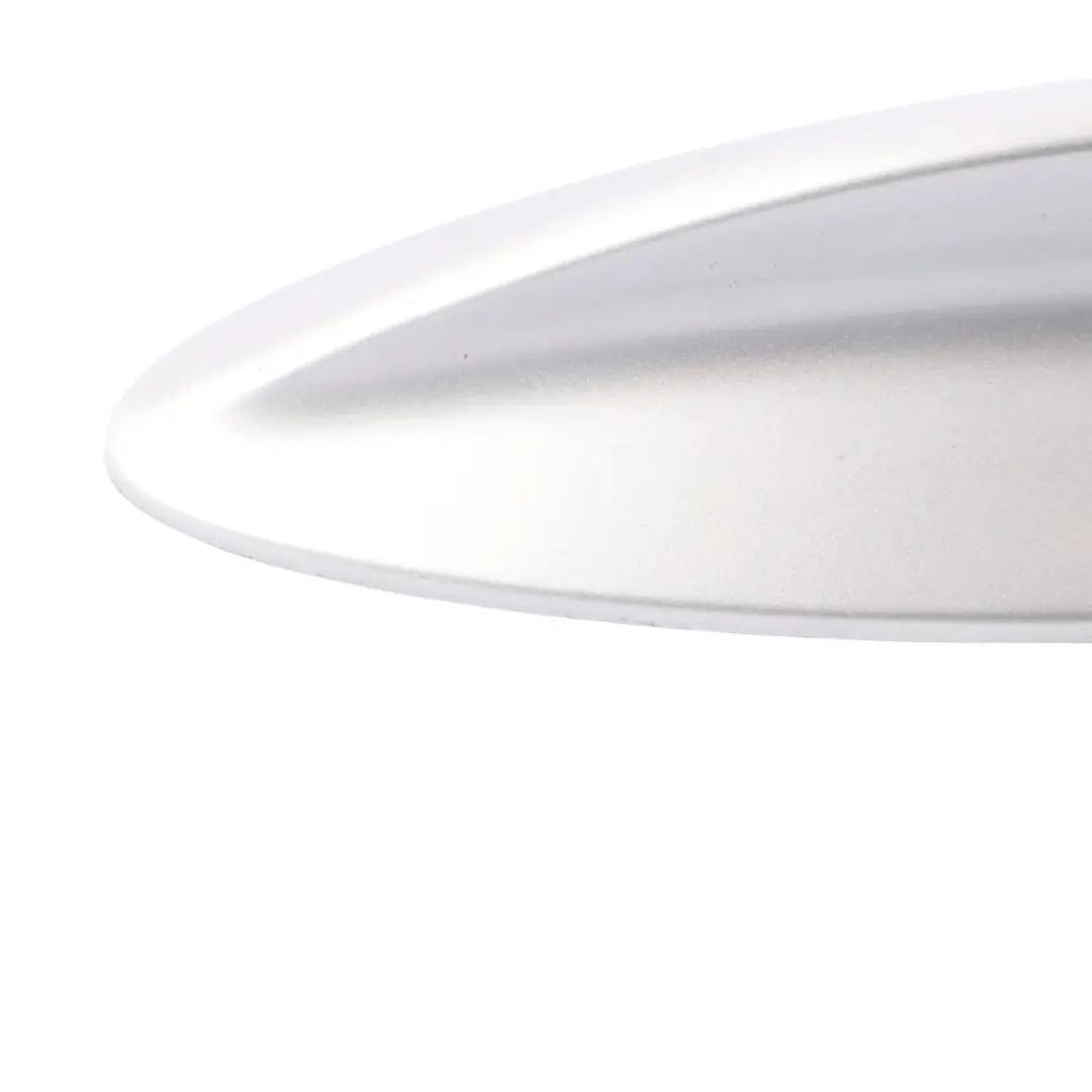 Roof Antenna BMW E82 E90 E92 Shark Empty Housing Silverstone II Metallic - A29 to with Part number 0397539 Roof Antenna BMW E82 E90 E92 Shark Empty Housing Silverstone II Metallic - A29 - SKU 0397539-SIL - Part number 0397539