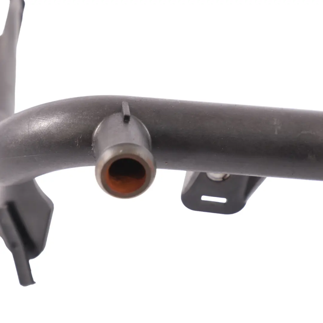 Tubo refrigerante raffreddamento dell'acqua per Volkswagen VW Caddy con numero di parte 03G121065AC Volkswagen VW Caddy Tubo refrigerante raffreddamento dell'acqua - SKU 03G121065AC - Numero di parte 03G121065AC