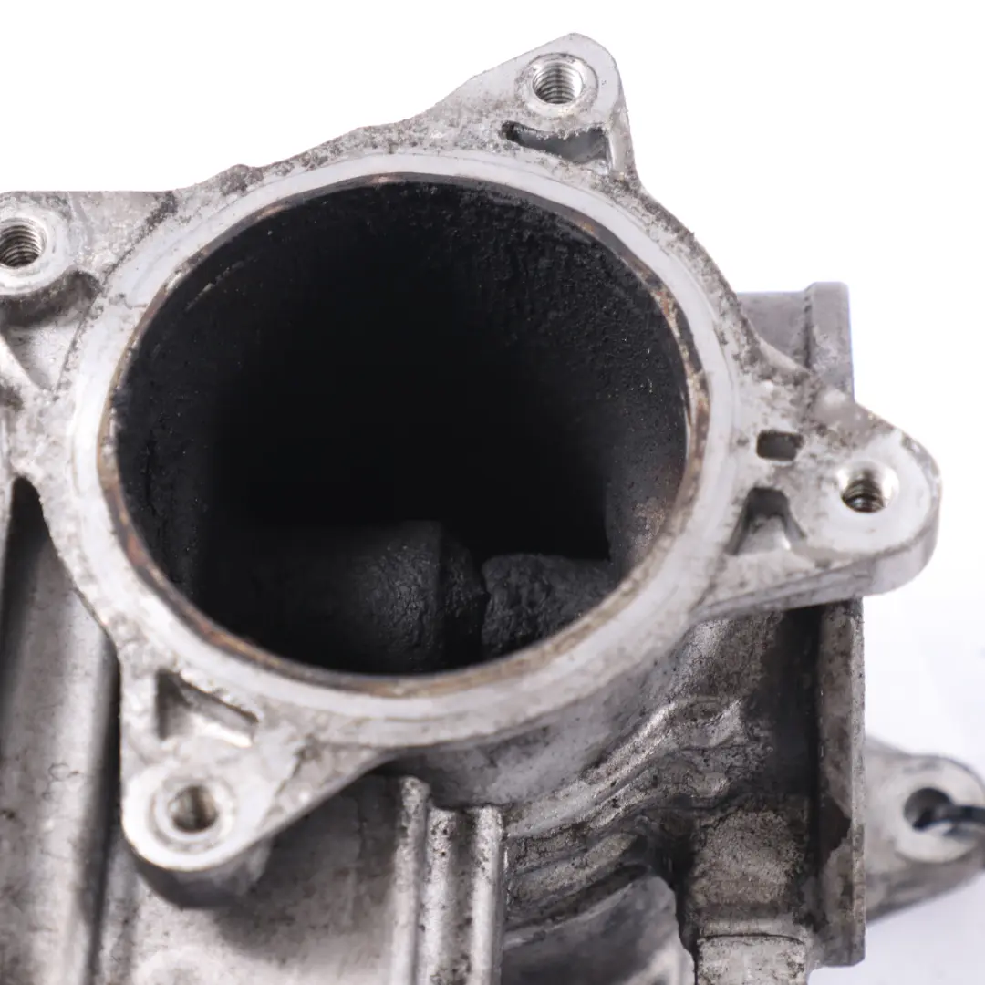 Volkswagen Crafter AGR Ventil Kühler - SKU 03L131501AA - Teilenummer 03L131501AA