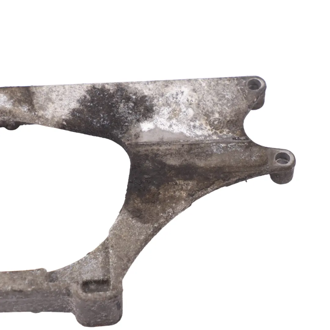 Volkswagen Crafter Diesel 2.0 Tdi CKTB EGR Valve Cooler Bracket E - SKU 03L131535 - Part number 03L131535