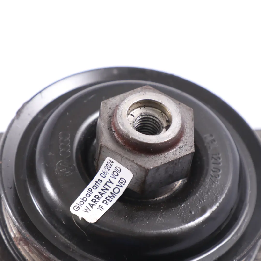 Viskolüfter Halterung für Volkswagen Crafter mit Teilenummer 03L145167A Volkswagen Crafter Viskolüfter Halterung - SKU 03L145167A - Teilenummer 03L145167A