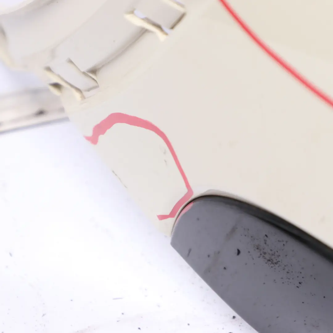 Panel Moldura Paragolpes Trasero Blanco Pepper para Mini Clubman R55 Cooper S con número de pieza 0442798 Mini Clubman R55 Cooper S Panel Moldura Paragolpes Trasero Blanco Pepper - SKU 0442798-PW1 - Número de pieza 0442798