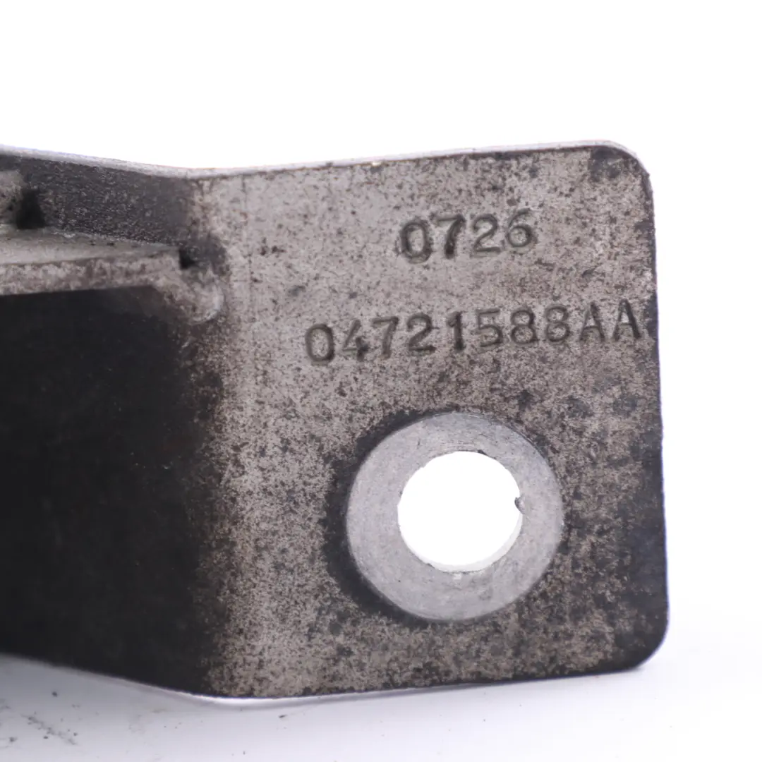 Wspornik Uchwyt Filtra Paliwa do Chrysler Grand Voyager 2.8 CRD o numerze 04721588AA Chrysler Grand Voyager 2.8 CRD Wspornik Uchwyt Filtra Paliwa - SKU 04721588AA - Numer Części 04721588AA