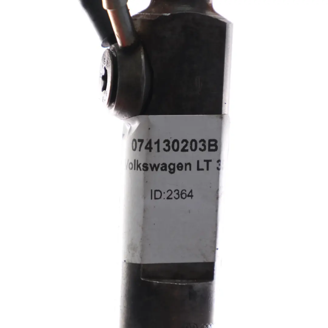 AVR Inyector de combustible para Volkswagen LT 35 Diesel 2.5 TDi Motor con número de pieza 074130203B Volkswagen LT 35 Diesel 2.5 TDi Motor AVR Inyector de combustible - SKU 074130203B - Número de pieza 074130203B