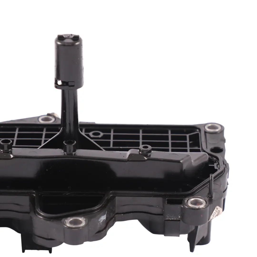 Pokrywa Zaworów do Renault Megane o numerze 118302055R Renault Megane Pokrywa Zaworów - SKU 118302055R - Numer Części 118302055R