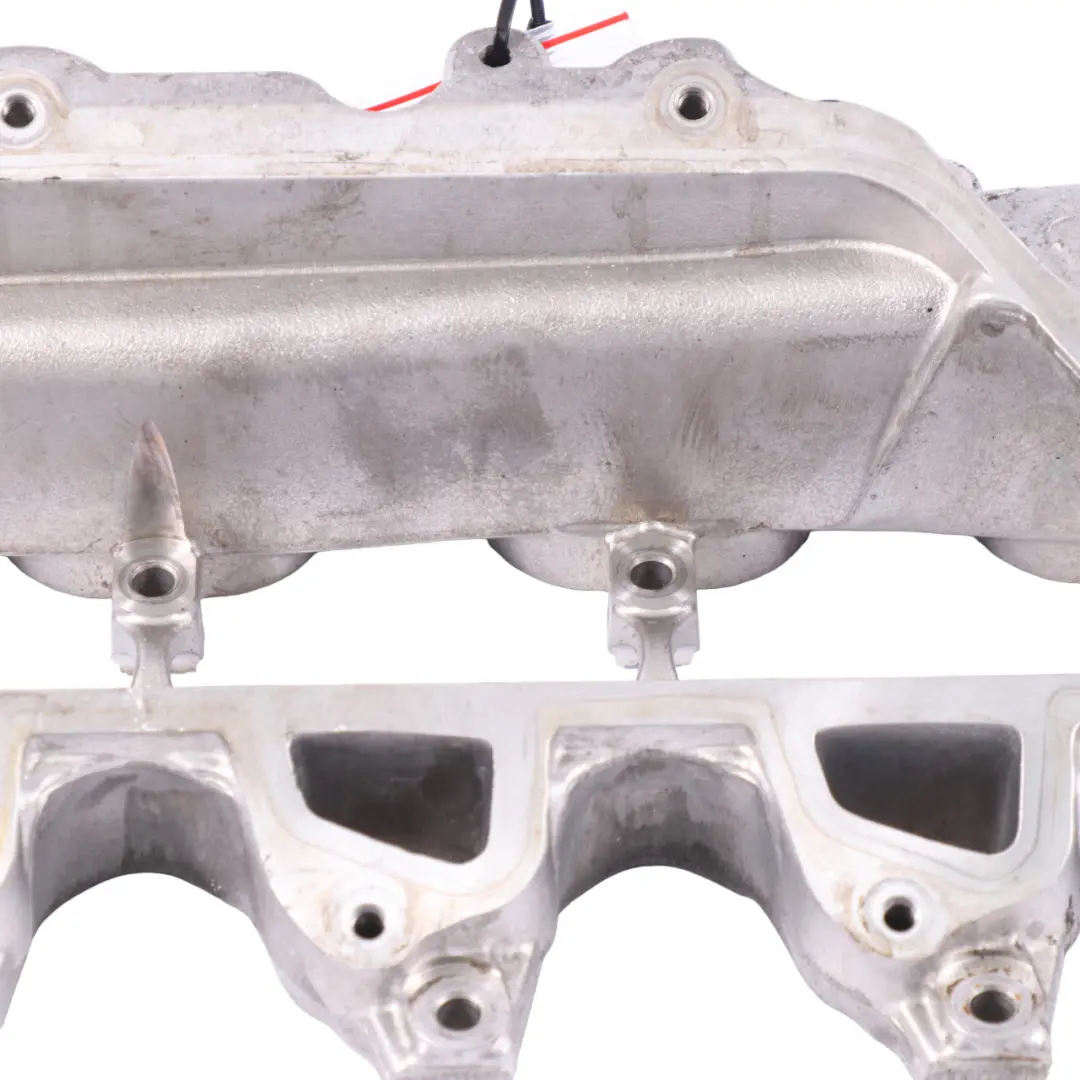 OM608 Pokrywa Zaworów Silnika do Mercedes W177 o numerze 130C01377R Mercedes W177 OM608 Pokrywa Zaworów Silnika - SKU 130C01377R - Numer Części 130C01377R