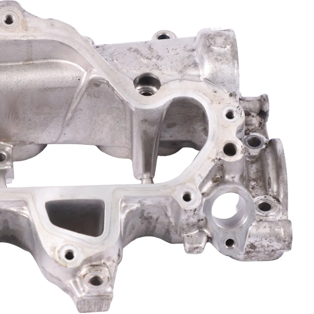 OM608 Diesel Motorabdeckung Kipphebelverkleidung für Mercedes W177 mit Teilenummer 130C01377R Mercedes W177 OM608 Diesel Motorabdeckung Kipphebelverkleidung - SKU 130C01377R - Teilenummer 130C01377R