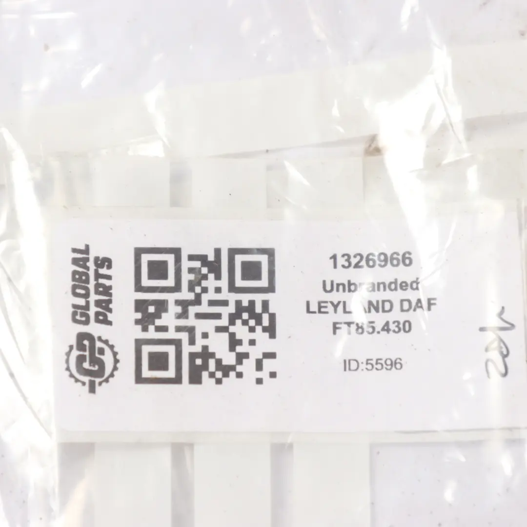 Radiator Engine Cooling Unit Shroud Radiator to DAF 85 CF with Part number 1326966 DAF 85 CF Radiator Engine Cooling Unit Shroud Radiator - SKU 1326966 - Part number 1326966