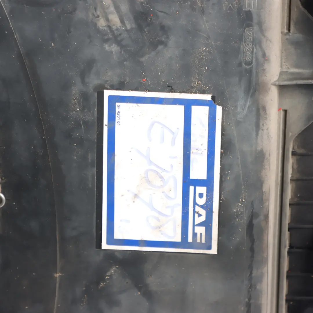 Radiator Engine Cooling Unit Shroud Radiator to DAF 85 CF with Part number 1326966 DAF 85 CF Radiator Engine Cooling Unit Shroud Radiator - SKU 1326966 - Part number 1326966