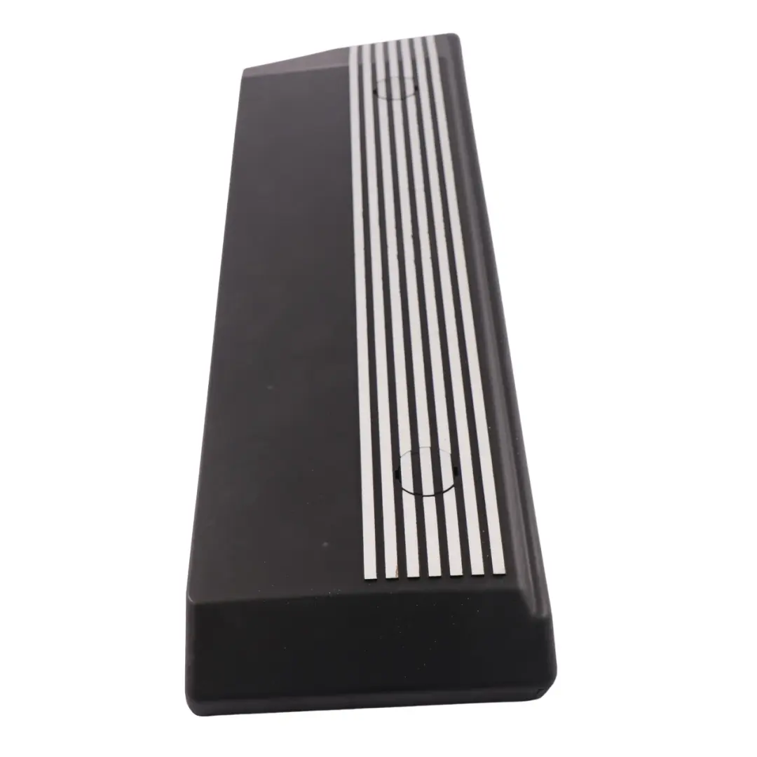 Couverture Moteur Essence pour BMW 5 7 X5 Z3 Z4 E38 E39 E53 E65 E66 E85 à propos du numéro de pièce 1435950 BMW 5 7 X5 Z3 Z4 E38 E39 E53 E65 E66 E85 Couverture Moteur Essence - SKU 1435950 - Numéro de pièce 1435950