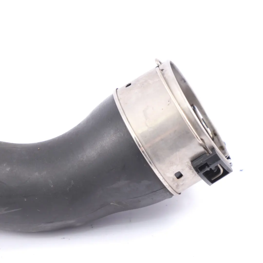 Tuyau d'air l'intercooler turbo pour Renault Trafic III Vivaro B 1.6 DCI à propos du numéro de pièce 144606126R Renault Trafic III Vivaro B 1.6 DCI Tuyau d'air l'intercooler turbo - SKU 144606126R - Numéro de pièce 144606126R