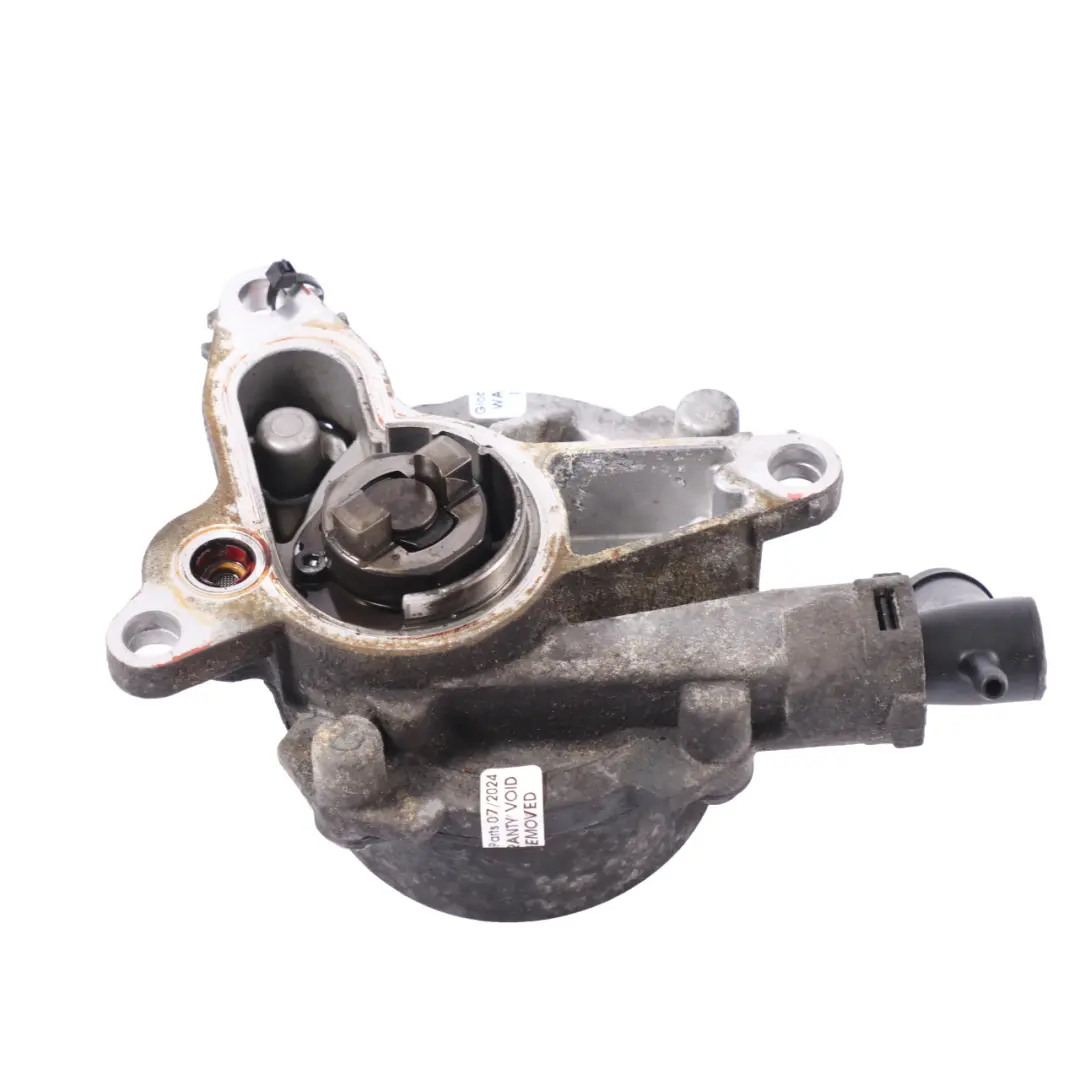 Renault Trafic Mk3 1.6 DCI Diesel Engine Vacuum Pump - SKU 146503760R - Part number 146503760R