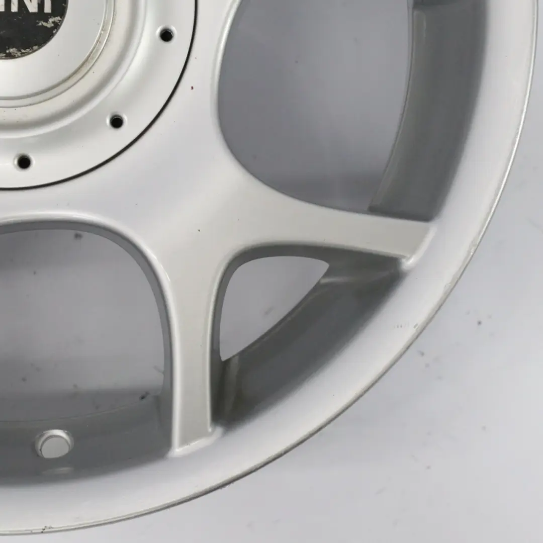 Srebrna Felga Aluminiowa 16" 6,5J ET:48 do Mini Cooper One R50 R52 R53 o numerze 1512350 Mini Cooper One R50 R52 R53 Srebrna Felga Aluminiowa 16" 6,5J ET:48 - SKU 1512350-1 - Numer Części 1512350