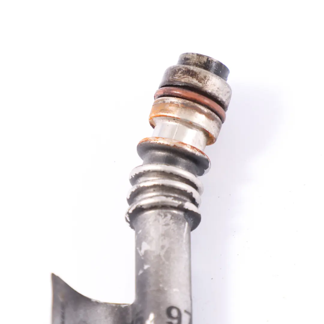 Tubo de aceite turbocompresor para Renault Megane Nissan Qashqai 1.5 dCi con número de pieza 151976181R Renault Megane Nissan Qashqai 1.5 dCi Tubo de aceite turbocompresor - SKU 151976181R - Número de pieza 151976181R